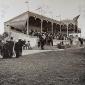 Champ de Courses Tribunes 1.jpg - 9/16